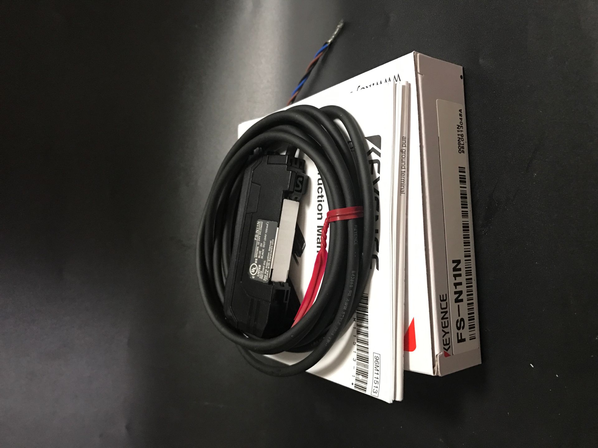 KEYENCE基恩士光纖放大器電纜型主機(jī)FS-N11P